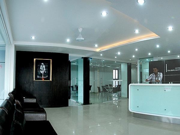 Sai Srushti Hotel Shirdi Exterior foto